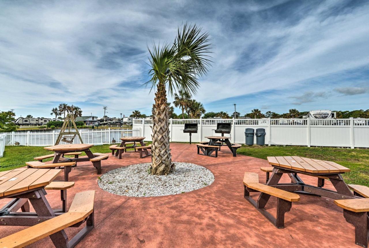 Renovated Oceanfront Resort Condo With Balcony Миртл-Бич Экстерьер фото