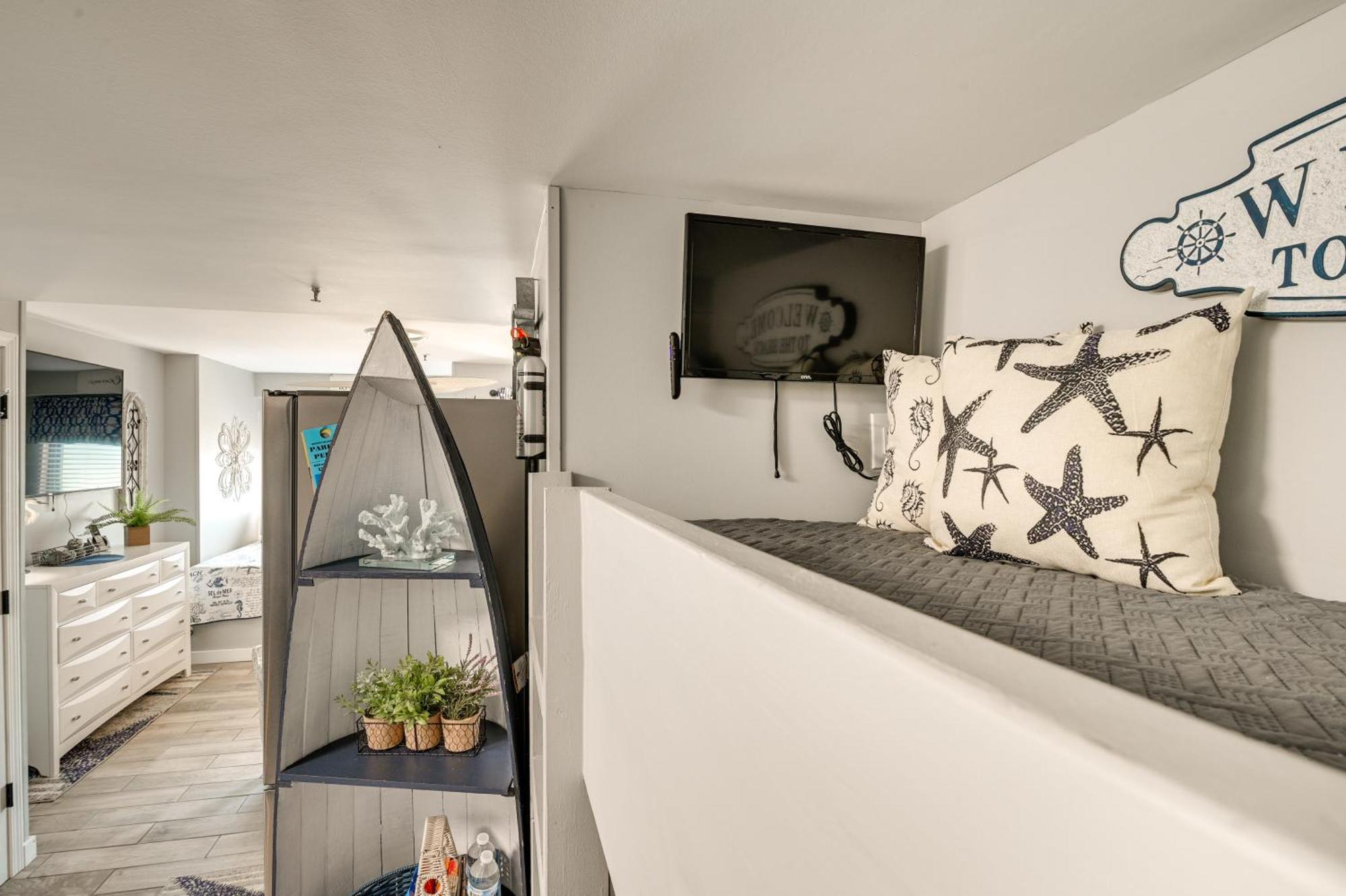Renovated Oceanfront Resort Condo With Balcony Миртл-Бич Экстерьер фото